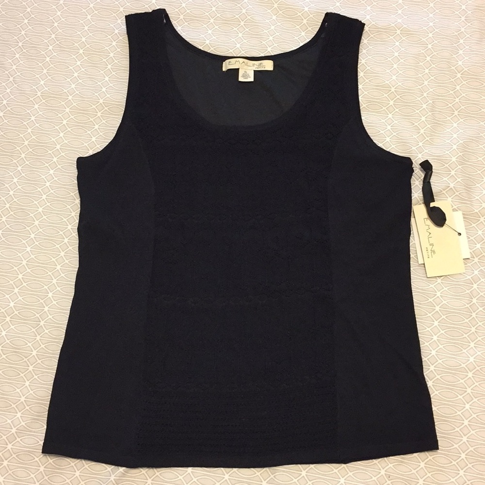 Black sleeveless top (can be casual or dressy)